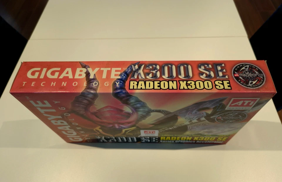 ATI Radeon X300 SE - Gigabyte 64MB DDR  PCI-E - GV-RX30S128D-B - BRAND NEW BOXED - Image 3 of 4