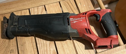 Milwaukee M18 FUEL 18V Cordless Sawzall Reciprocating Saw (2720-20) For Parts