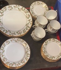Noritake Holly & Berry Gold Dinnerware *CHOIC...