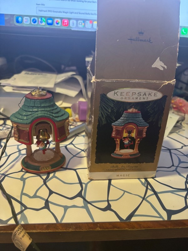 Hallmark 1993 Keepsake Magic Light and Sound Bells Are Ringing Ornament New