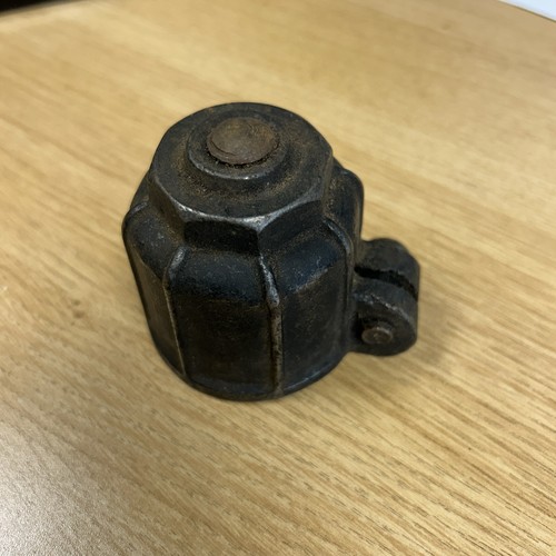 Model T Ford Cast Iron Wheel Hub Puller Mosco Waltham