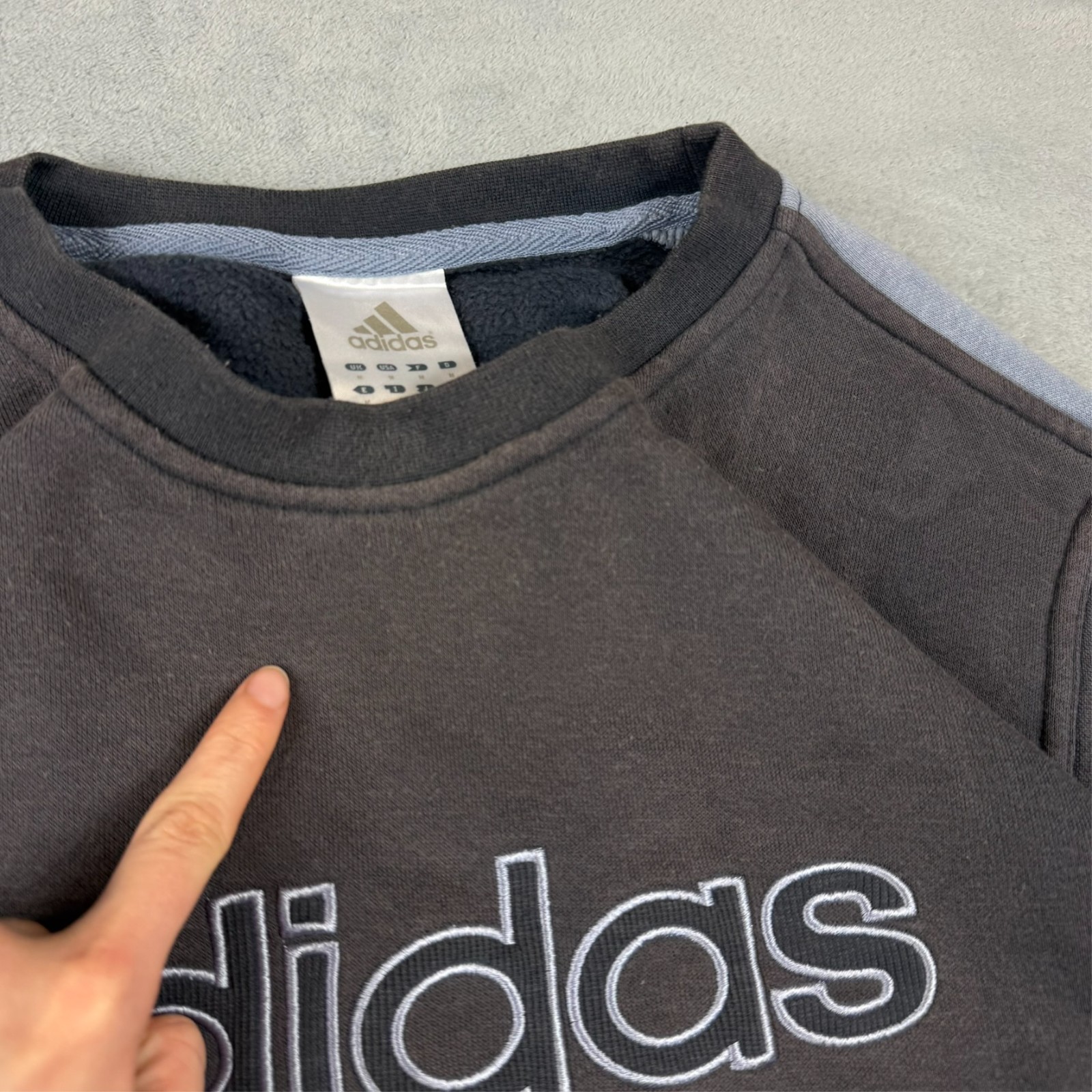 Vintage Adidas 2000's Y2K Faded Grey Purple Spellout Medium Pullover Sweatshirt image 6