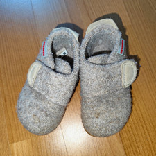 Giesswein Baby Hausschuhe Filz Grau Klettverschluss Ballerina EU 21 Low Top