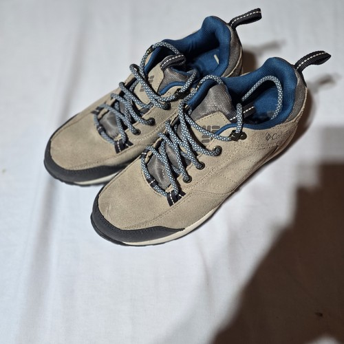 Columbia Womens Hiking Shoe Size 9 Worn once