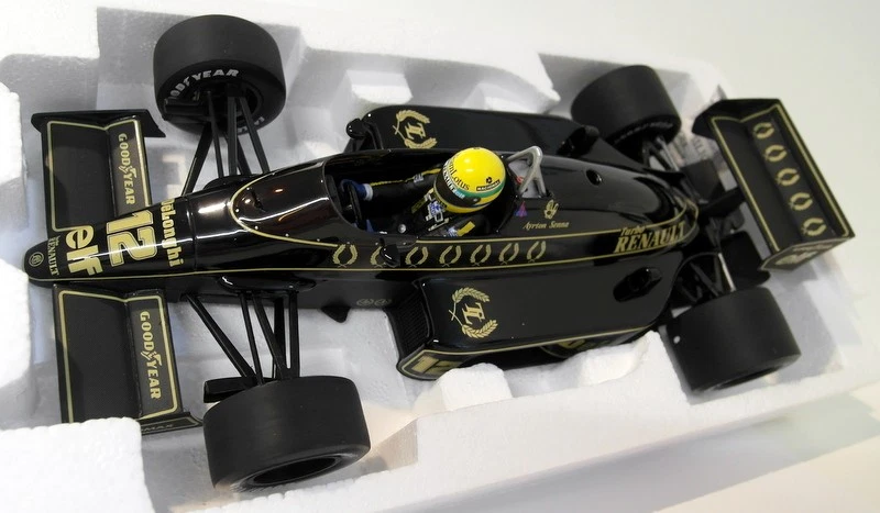 Minichamps 1/18 Scale - 540 861812 Lotus 98T Ayrton Senna 1986 F1 - Image 2 of 4