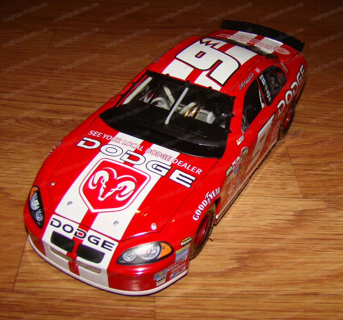 Nascar KASEY KAHNE #9 Dodge Dealers 2004 Intrepid - Pit Cap Car