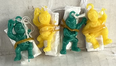 Ninja Parachute Vending Machine Small Figure Vintage New Old Stock 1990 s Lot 4x