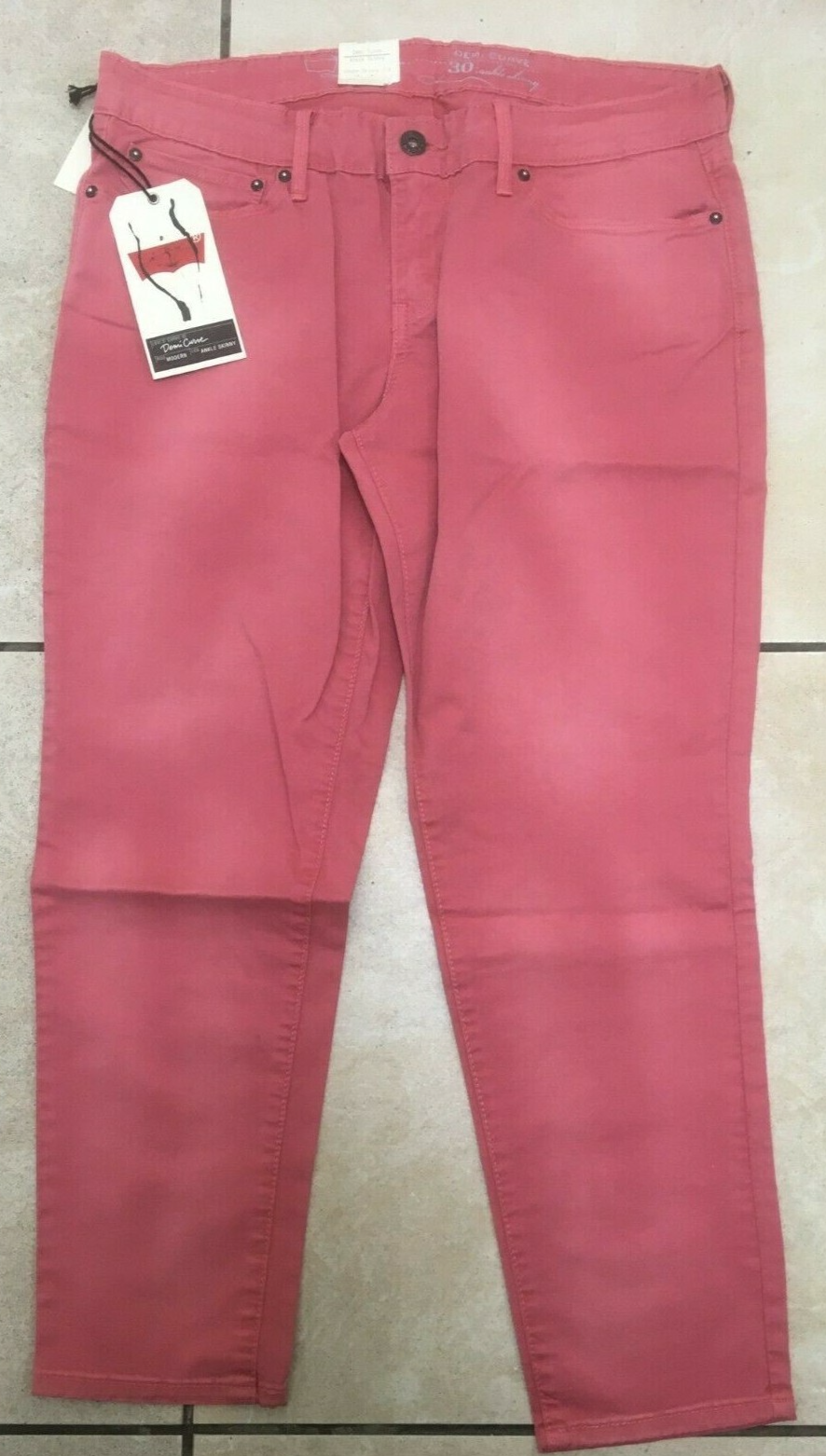 Levi's Womens Jeans 7/8 Length Demi Curve Stretch Skinny W30 BNWT RRP £85 Pink