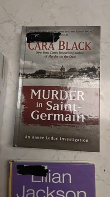 Cara Black Murder in Saint Germain Large Print