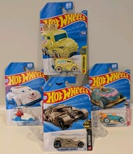 Hot Wheels Bundle 4-Pack Roller Toaster, Quick Chat, Dark Knight, Donut Drifter