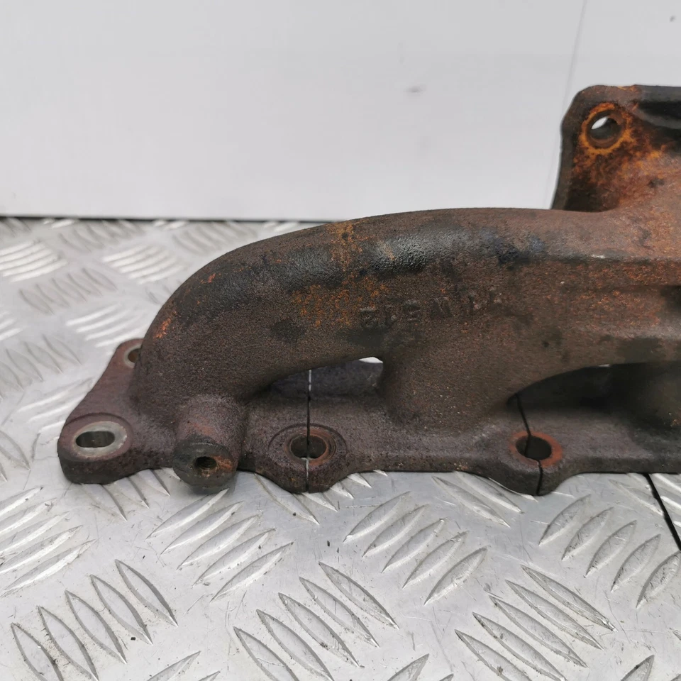 Colector de escape Volvo S40 2007 2012 30757870 Foto 3 de 4