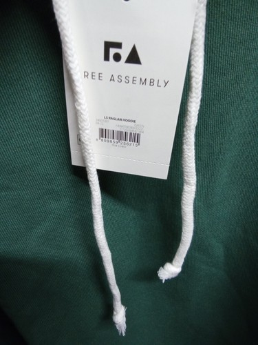 Free Assembly Large Mens Jacket With Hoold - Picture 5 of 5