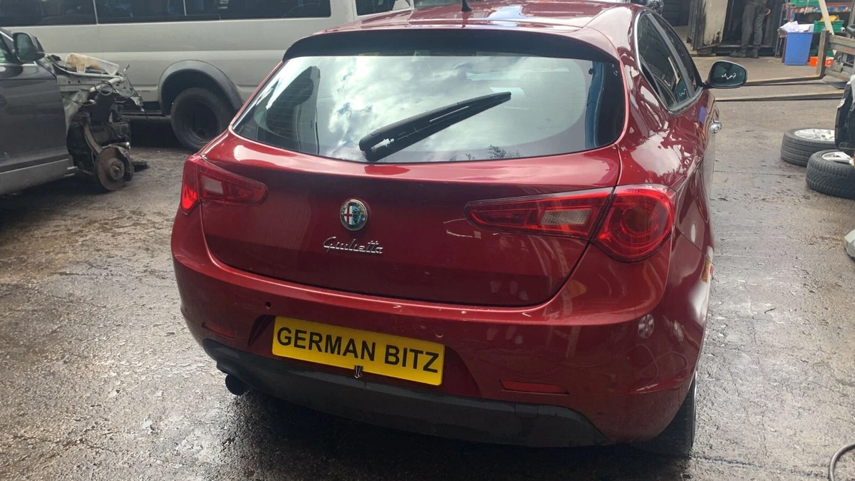 ALFA ROMEO GIULIETTA 10 15 PRE FACELIFT REAR BUMPER PARKING SENSORS ROSSO RED