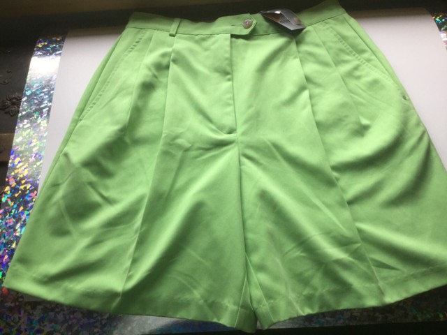 NWT IZOD WOMENS GOLF ATHLETIC X-TRA DRY MICROFIBER SHORTS LIME GREEN SIZE 6 | eBay