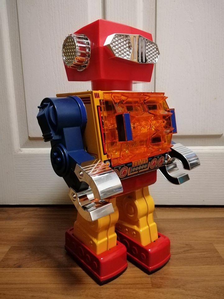 TOY  リモートクラシックロボット 71Y-zHYvnQL._AC_SY200_QL15_.jpg