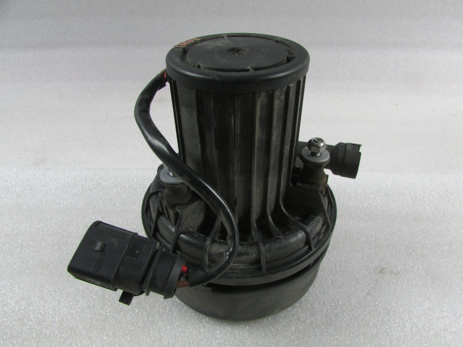 Lamborghini Aventador, Secondary Air Pump, Used, P/N 400906601