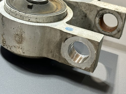 06-13 IS250 IS350 OEM front lower control arm suspension mount bushing brackets - Picture 3 of 12