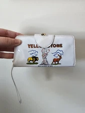 Vintage 50s 60s Yellowstone National Park Souviner Wallet Old Faithful Wildlife