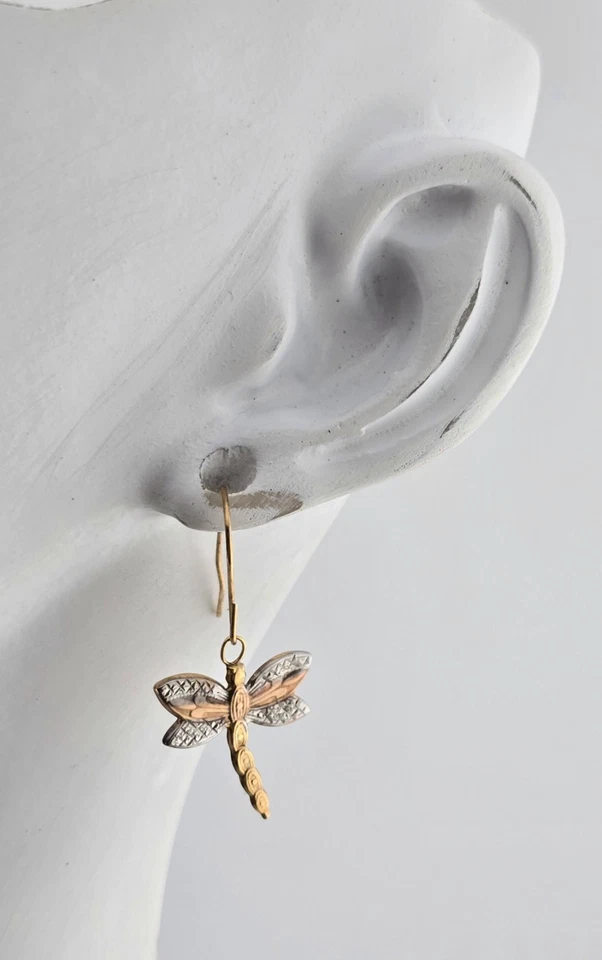 1.08g 9ct Multi Tone Gold Dragonfly Necklace & Hook Earrings Yellow Rose 375 9kt - Image 3 of 4