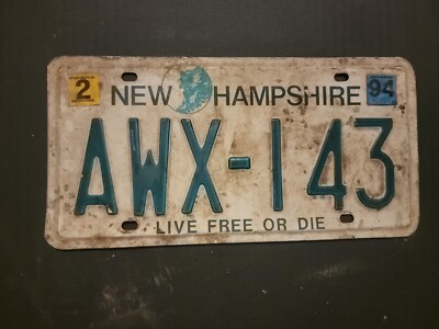 Vintage 1994   NEW HAMPSHIRE LIVE FREE OR DIE License Plate    AWX - 143