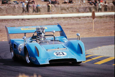 Bob Bondurant of Smith-Oeser Racing drives his Lola T160 1970 Old Photo