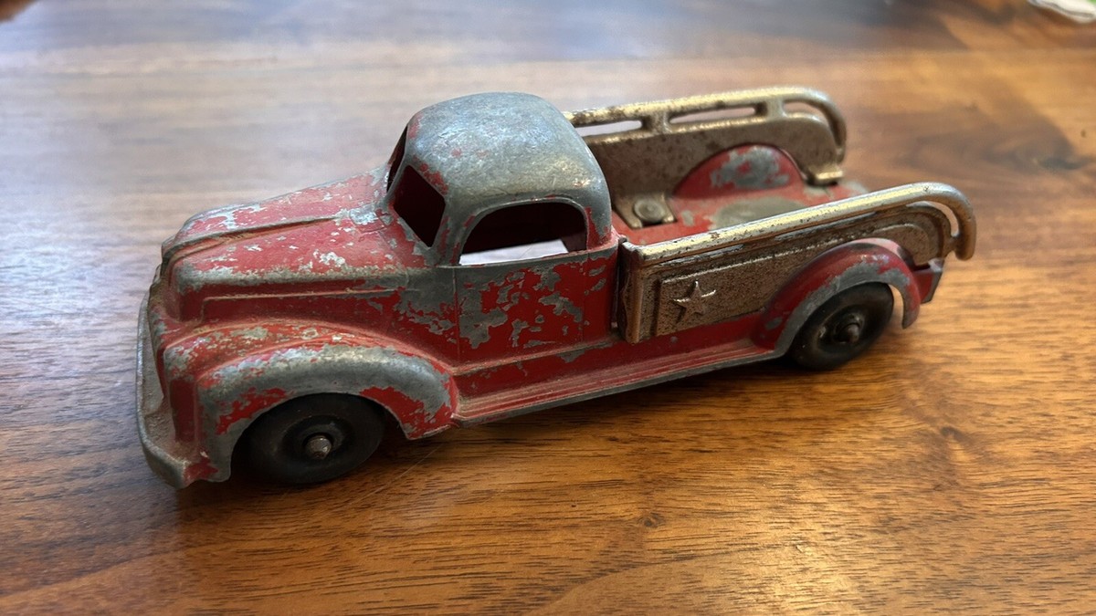 Vintage 1950s Hubley Kiddie Toy #460 Red Diecast Body Farm Truck