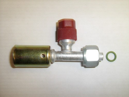 BEADLOCK A/C FITTING FEMALE STRAIGHT #6 NUT/#6 HOSE,W/16mm SERVICE PORT BL1301-3 - 第 1/1 張圖片