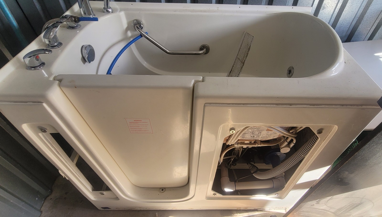 Therapy Tubs Walk-In Whirlpool Bathtub – Model 3052A – Complete Setup