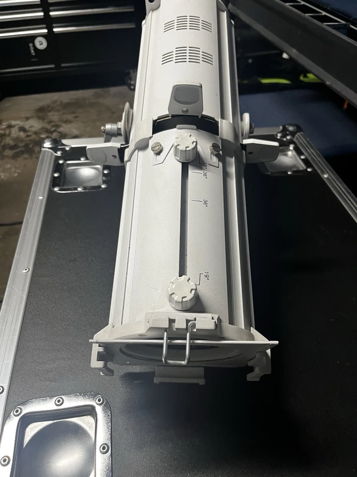 Chauvet DJ EVE E-50Z Warm White LED Ellipsoidal Spot / Gobo Projector White - Image 3 of 4