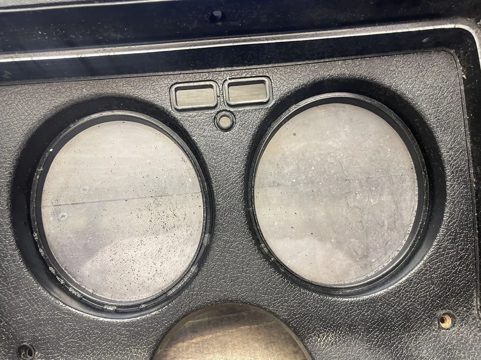 Cuadro de instrumentos Chevrolet Monte Carlo 1973-1977 bisel OEM Foto 2 de 4