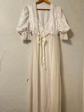 Vtg Tosca Womens M Lingerie Peignoir Set Sheer Lace Bridal Nightgown Robe