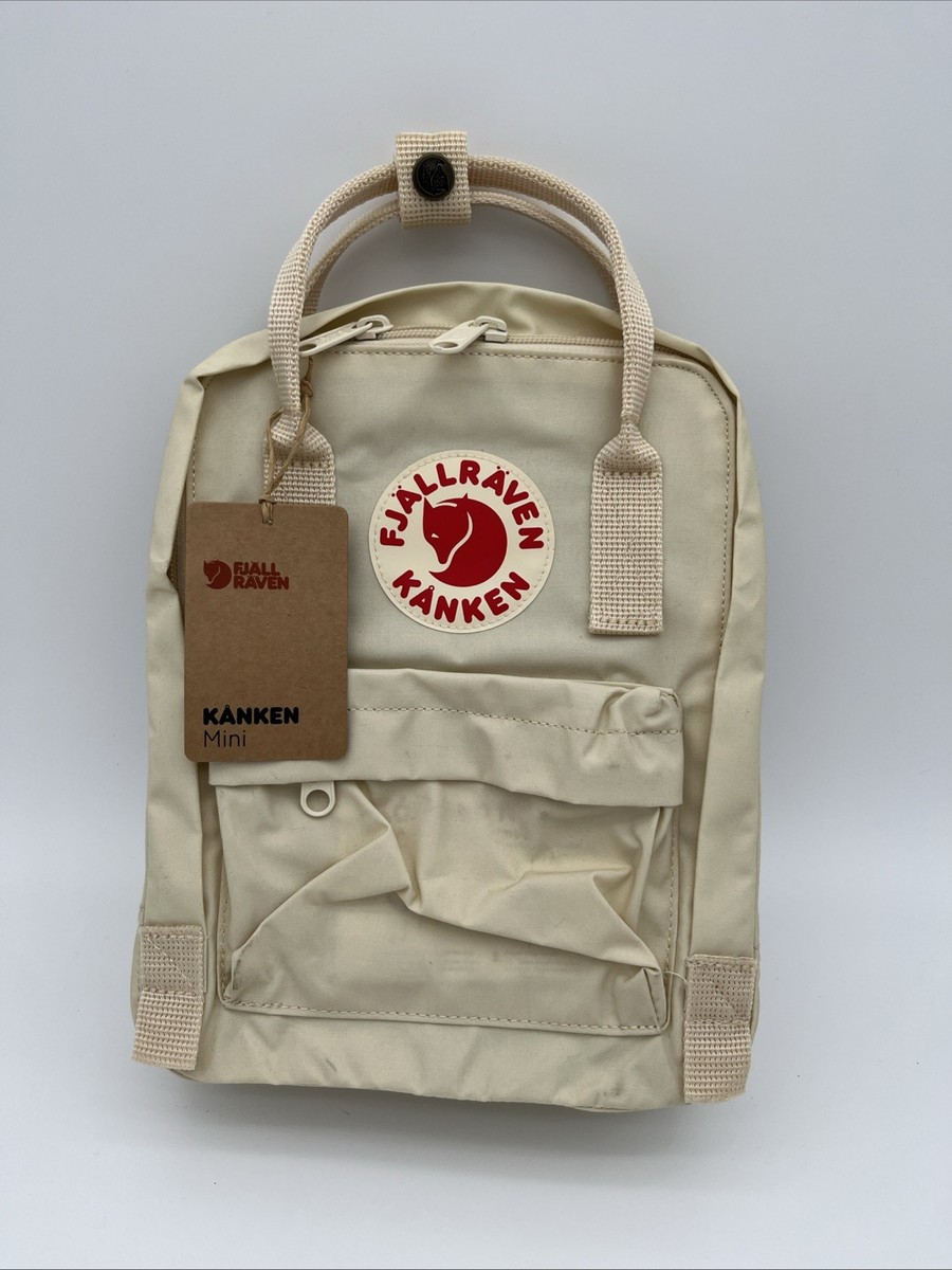 kanken mini backpack sand Fjällräven Unisex Kånken Foliage Green/Peach One Size One Size: Clothing, Shoes & Jewelry The main compartment has a large zipped opening The straps of my Kanken