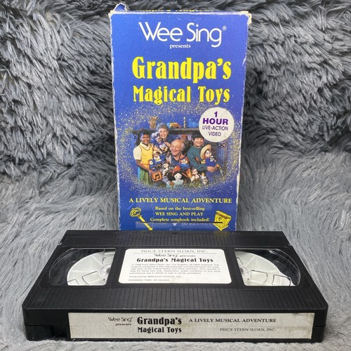 Wee Sing Grandpa’s Magical Toys VHS 1988 Price Stern Sloan Musical Movie Rare - Imagen 1 de 8