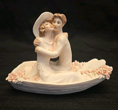 Giuseppe Armani   Porcelain Bisque Florence Italy A MAGIC DAY - 7551F