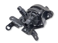 Pompe à eau Peugeot 3008