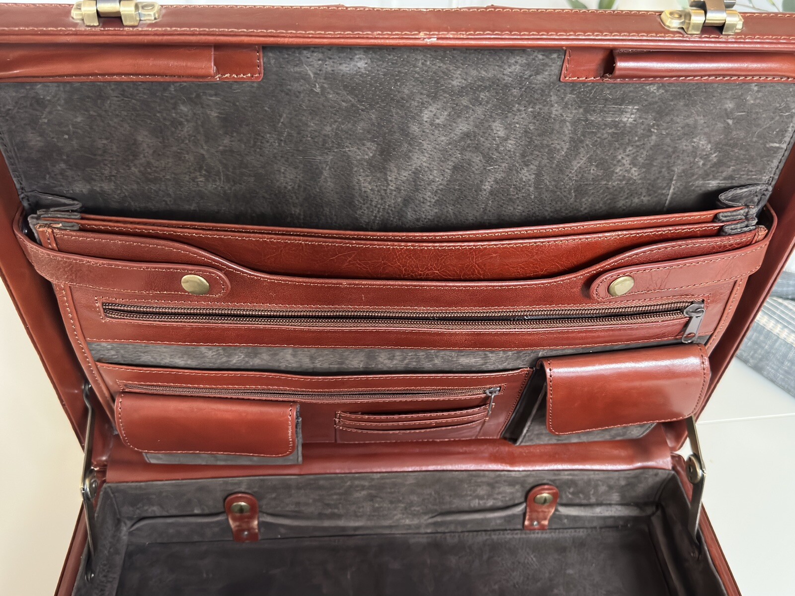 Mancini locking briefcase ( full-size)