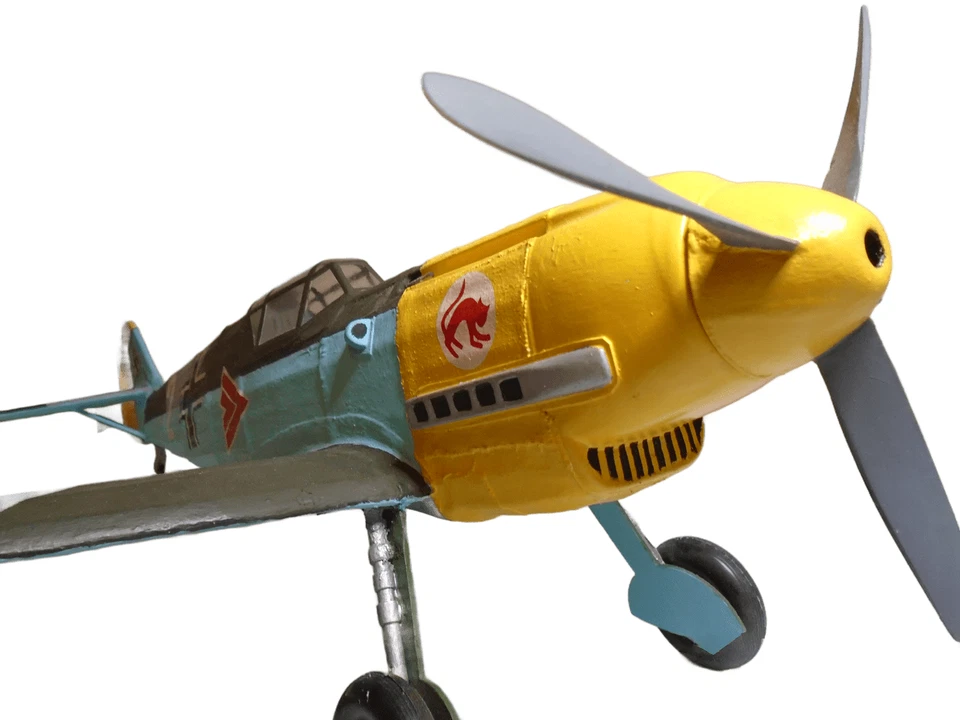 Guillow's Aereo Balsa Messerschmitt BF-109 tagliato al laser Scala 1:16 - Immagine 2 di 4