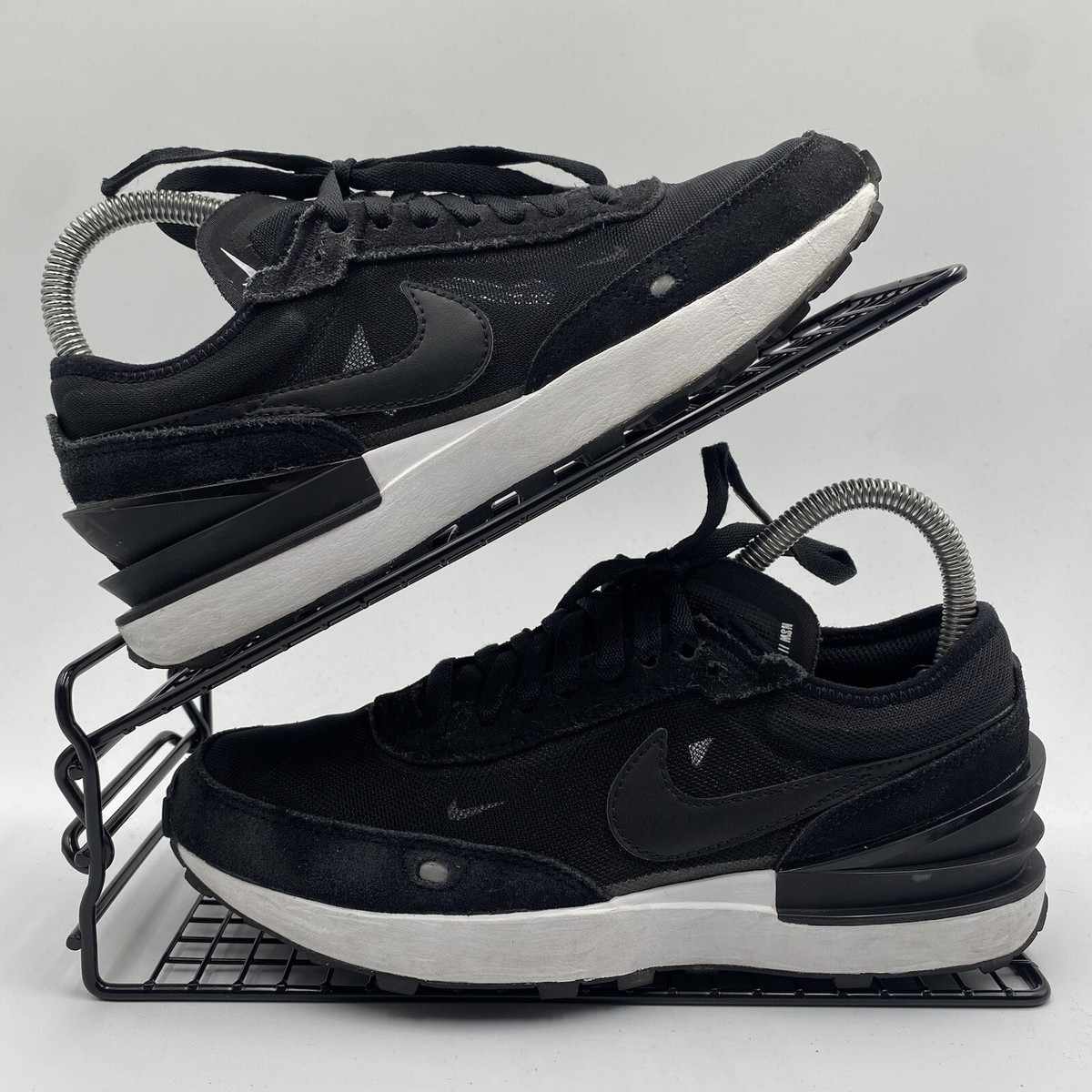 nike waffle one size 4