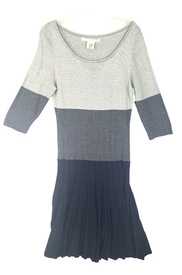 Max Studio Colorblock Dress Size L Gray Black Stretch Knit Pleats 3/4 Sleeve