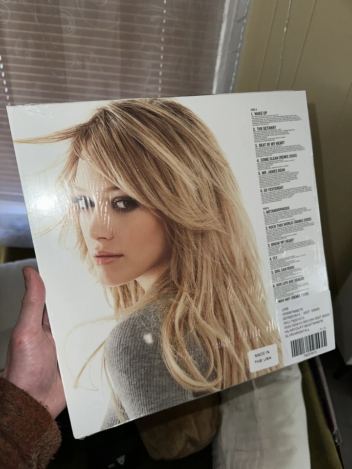 Hilary Duff Most Wanted Vinyl (Urban Outfitters Exclusive) Foto 2 de 4
