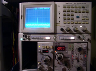 Tektronix 7L5 Spectrum Analyzer w/ Option 33 & L3 Plug-In Module Tektronix 7L5 Spectrum Analyzer w/ Option 33 & L3 Plug-In Module