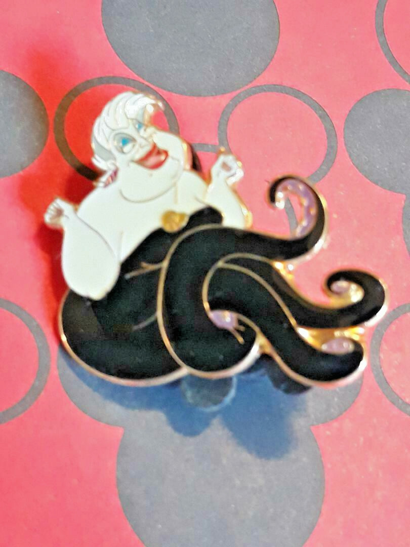 Disney Little Mermaid ~ Ursula ~ Villian Lapel Pin