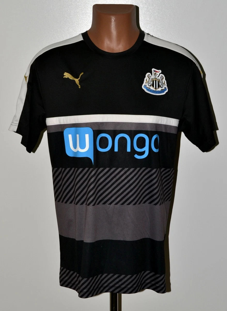 Preços baixos em Black Newcastle United International Club Camisas