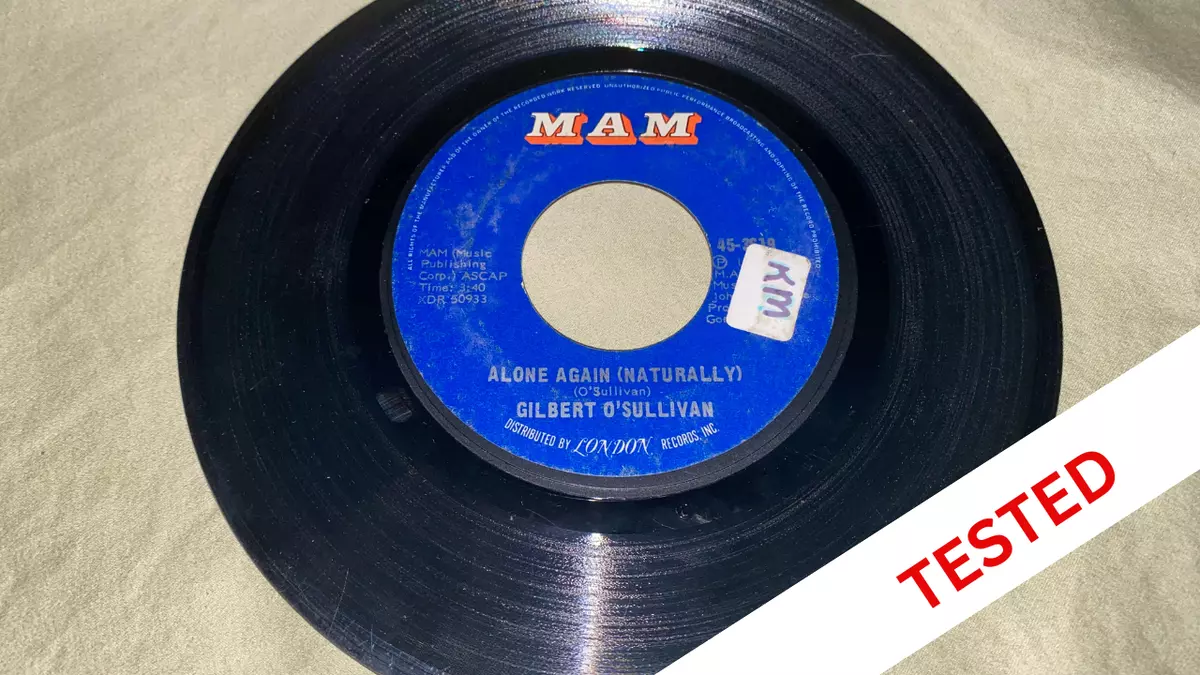 Gilbert O'Sullivan Alone Again (Naturally)/Save it 7 45 RPM