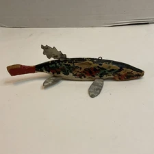 Hand Carved Painted North Pike Ice/Spear Fishing Decoy Folk Art Primitive Lure