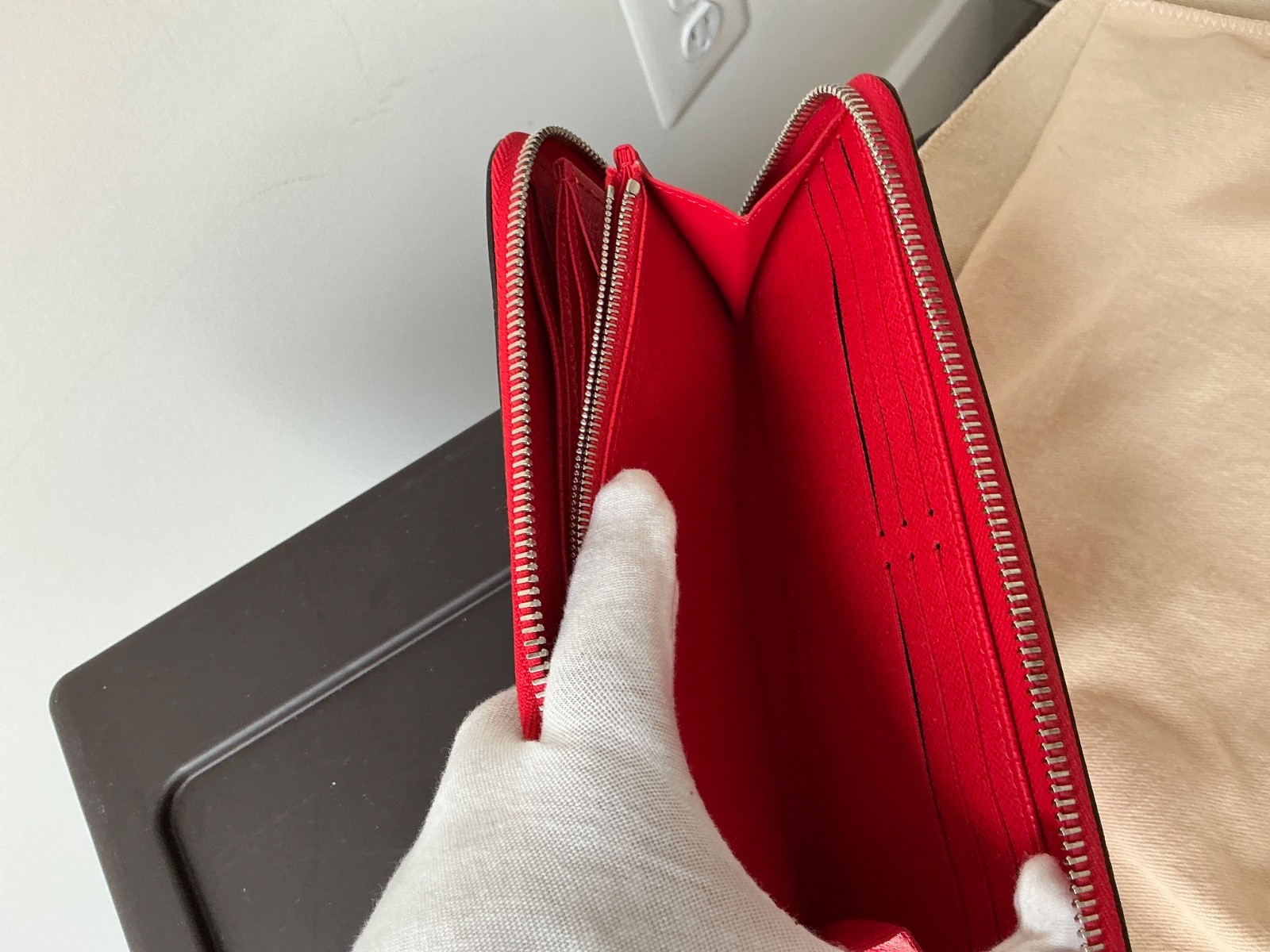 Louis Vuitton Red Epi Zip Around Wallet thumbnail 12