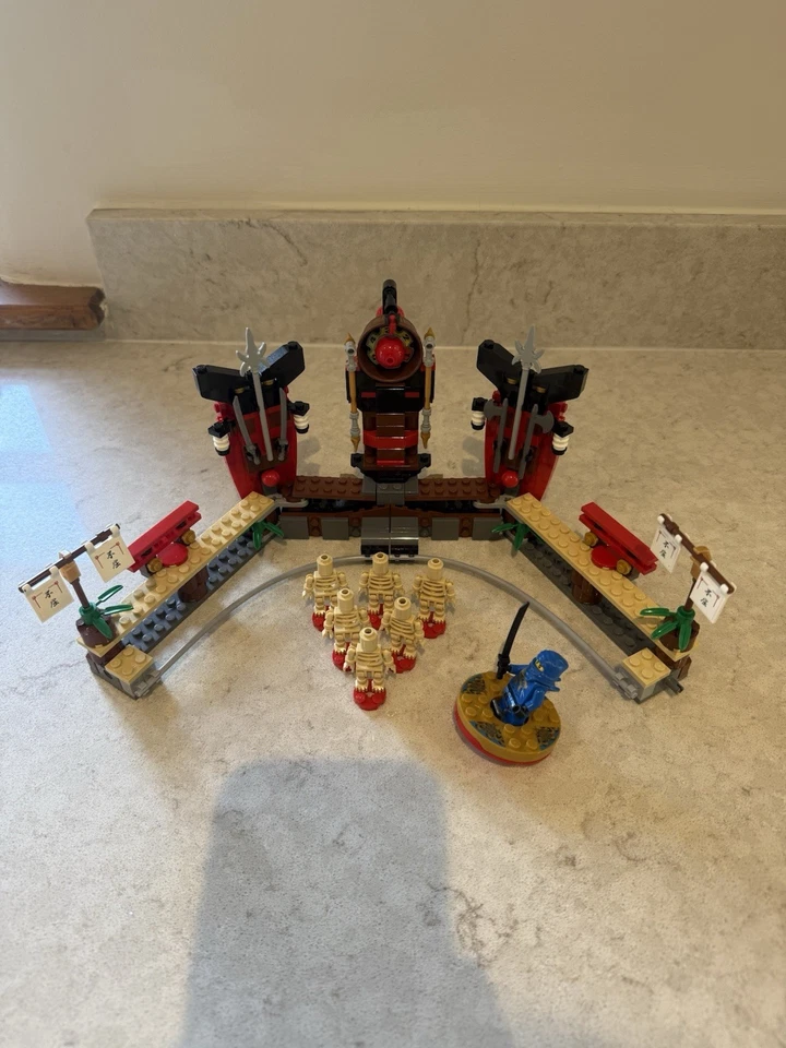 LEGO Ninjago 2519 Skeleton Bowling, photo 2 of 5
