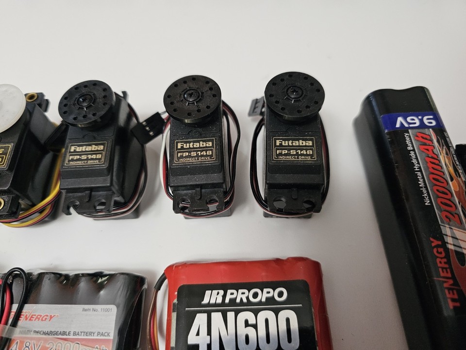 Sub Micro Servo Lot, 5 Servos Plus Arms