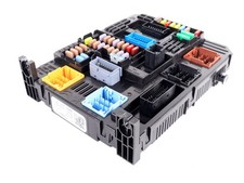 BSI Module Fuse Box Citroen Peugeot Opel Toyota 9832880380