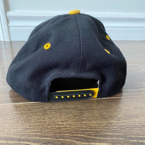 vintage NHL Pittsburgh Penguins side patched embroidered snapback Size;Adjustab - Picture 5 of 5